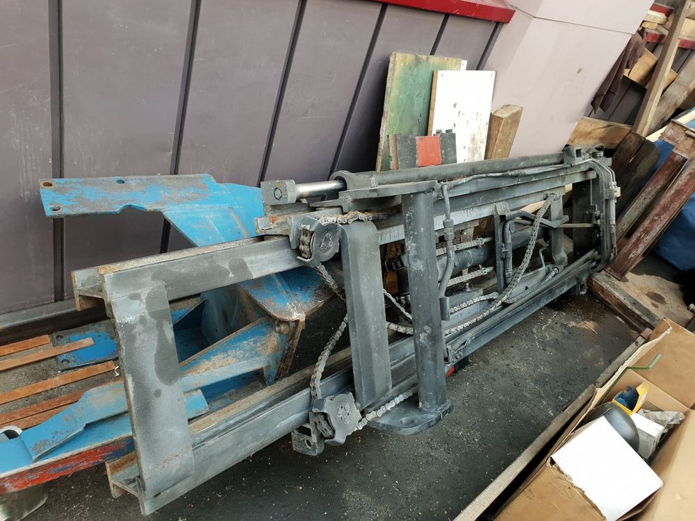 Staplermast Triplex mit Freihub (Gebraucht) in Bauma für CHF 210 – nur ...