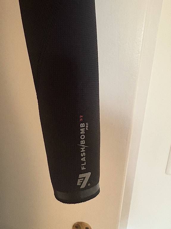 Mute per immersioni: Rip Curl Flashbomb Wetsuit, Neopren Anzug – Usato da Zollikon venduto da Urban5 2
