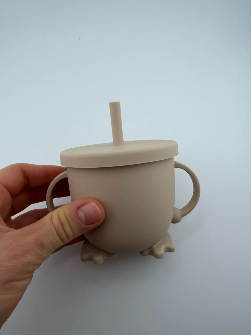 Behälter & Ähnliches: Silikon Trinklernbecher mit Strohhal – Gebraucht aus Riehen von edu_92w7 5