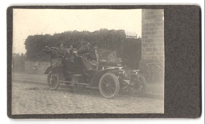 Fotografie & Manifesti: Fotografie Adler Auto mit Holzspeichen,  – Usato da Berlin venduto da bartko-reher