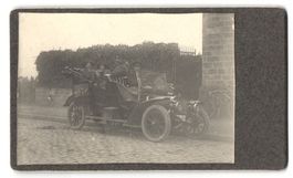 Fotografie Adler Auto mit Holzspeichen, 