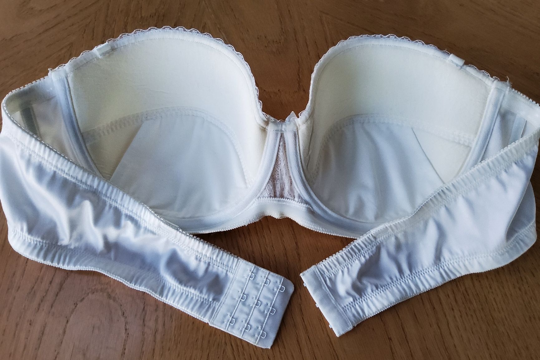 Altra biancheria intima: BH 95B Poirier mit/ohne Träger – Usato da Le Vaud venduto da Cherzemacheri 5