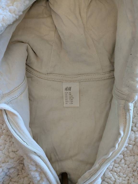 Pigiama & Simili: Warmer Eisbären-Strampler von H&M in Gr. 56 – Usato da Pfäffikon ZH venduto da salix92 1