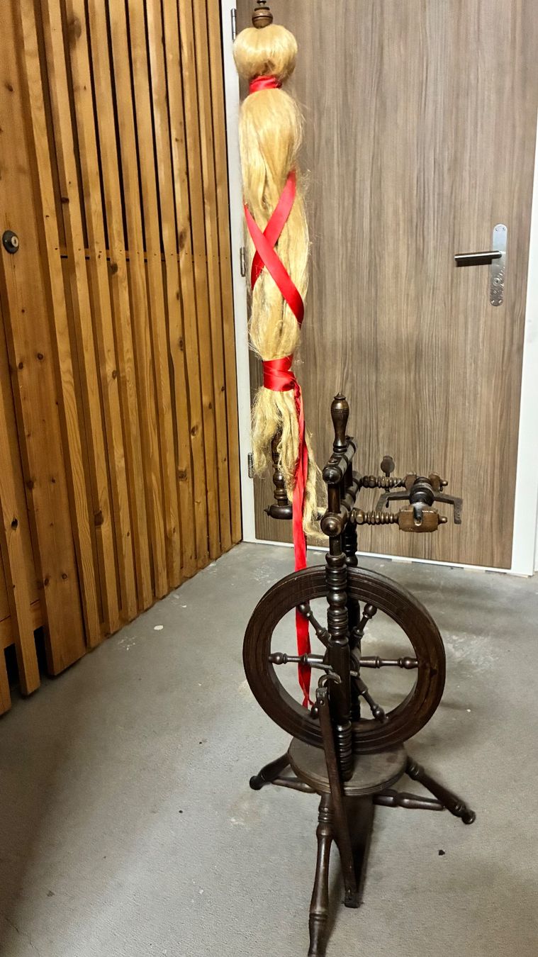 Spinnräder: Spinnrad antik – Gebraucht aus Jona von max_r9tw
