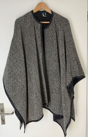 Ralph Lauren Cape Gr. S/M - mit Wolle und Lammleder
