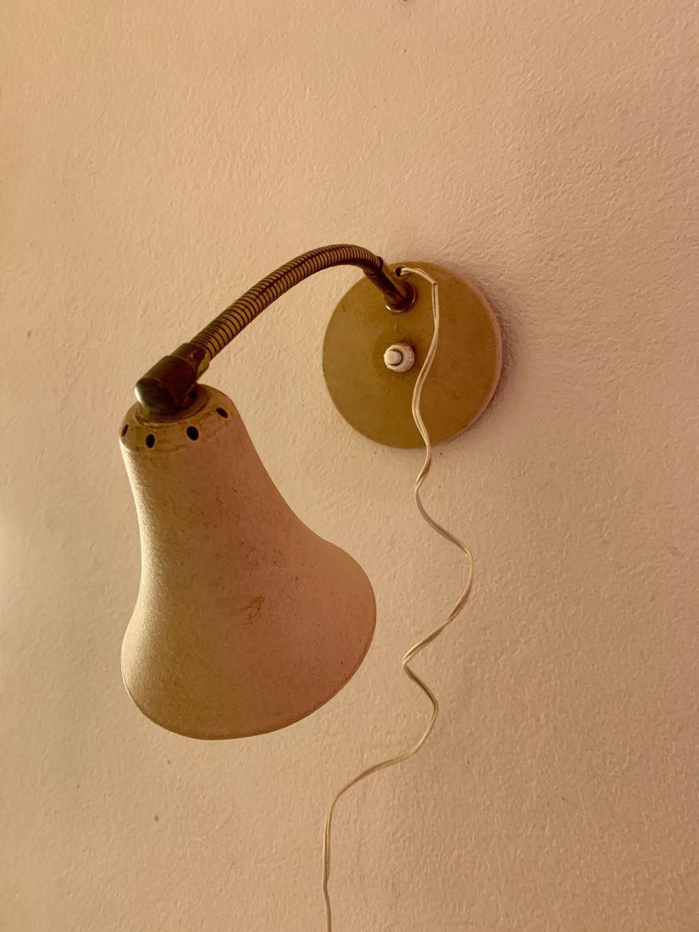 Lampade: Mid-Century Tisch- oder Wandlampe aus Frankreich – Usato da Zürich venduto da Les_Zurichois 4