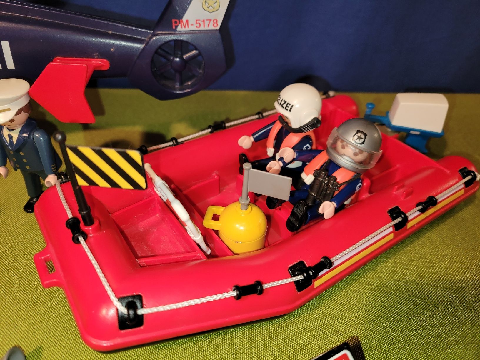 Playmobil Giocattoli: Playmobil Polizei,Hubschrauber C127 – Usato da Aarberg venduto da Fink010 2