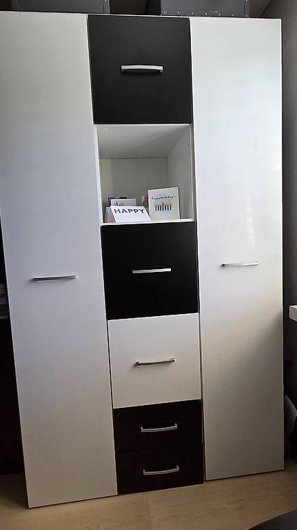 Armadi: Kleiderschrank – Usato da Baar venduto da Famar5