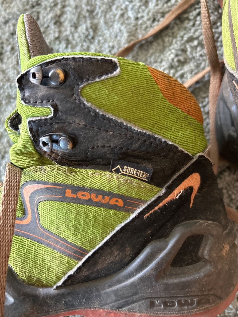 Lowa Schuhe für Jungen: Lowa gr.36 – Gebraucht aus Biel/Bienne von Laurencemathys 2