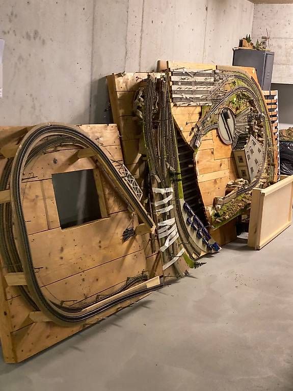 Modellini di ferrovie: Altklassisch Modell Eisenbahn – Usato da Oberglatt ZH venduto da Hitek28 1