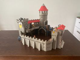 Playmobil Ritterburg mit Zubehoer guter Zustand