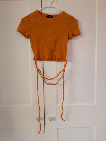 Damen Crop Top orange Grösse S, neuwertig