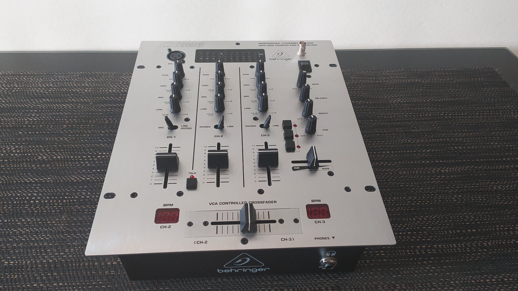 Console di mixaggio: DJ Mixer Behringer Pro Mixer DX626 – Nuovo e nell'imballaggio originale da Dübendorf venduto da Thomfloh