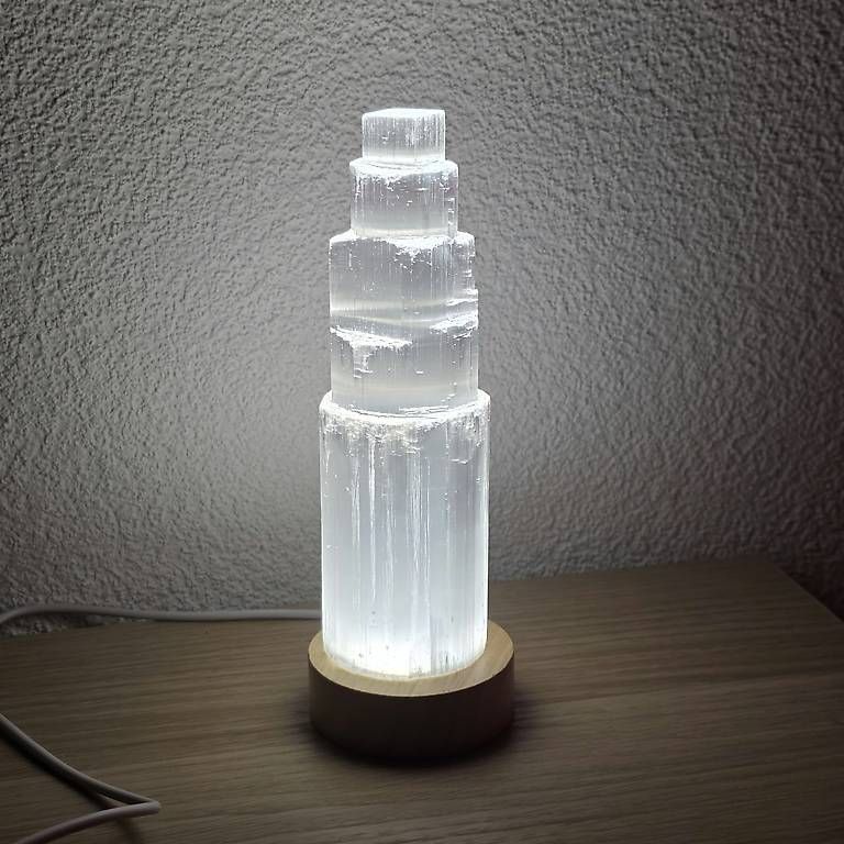 Lampe en Cristal de Sélénite 15cm avec socle LED (Neu und ...