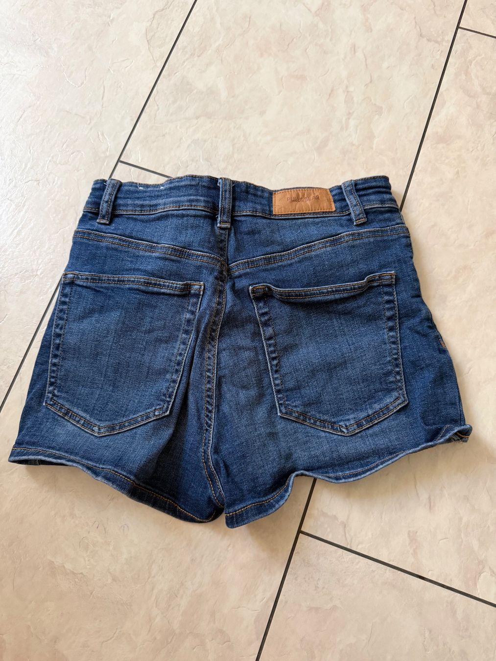 Jeans: blue high waisted shorts – Neuf (Voir description) à Uetikon am See par m1384 1