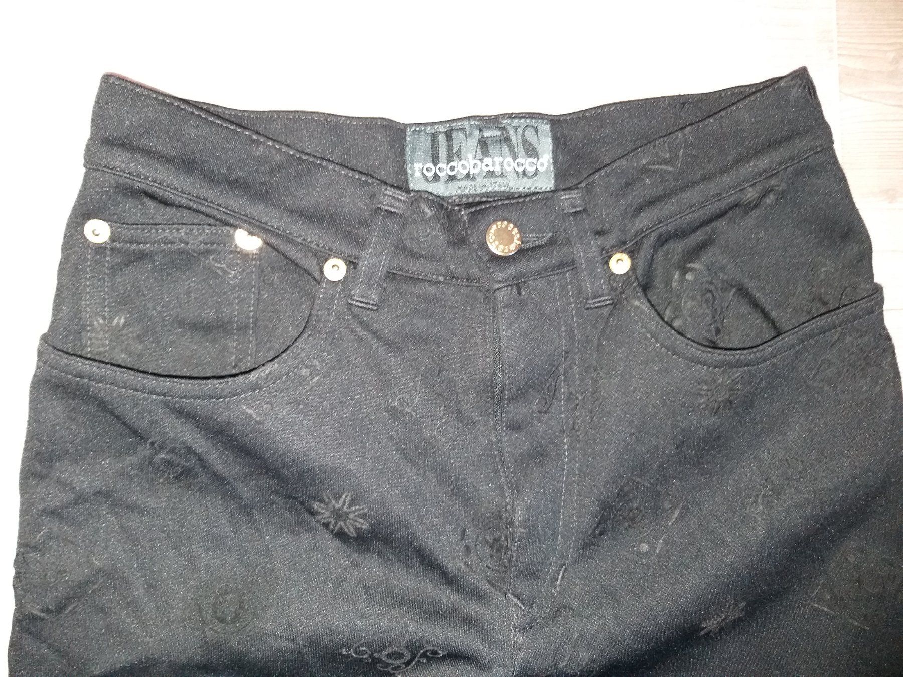 Roccobarocco Pantaloni: Pantacourt ROCCOBAROCCO    Taille / Grosse W30 – Usato da Cossonay-ville venduto da Super-Price-Quality 1