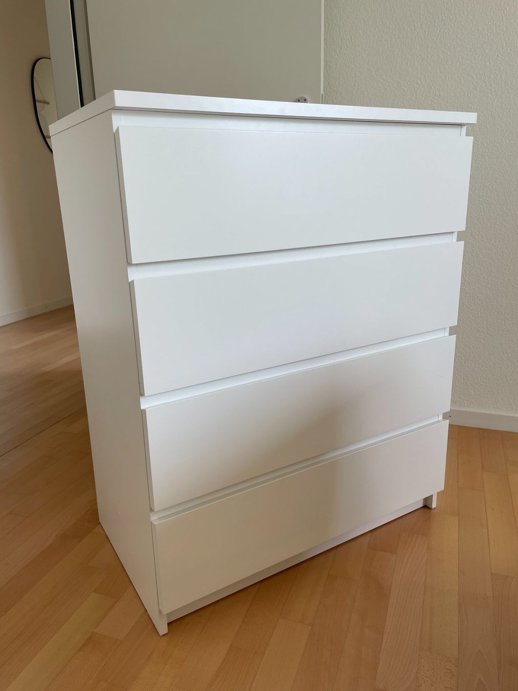 Cassettiere: MALM Kommode mit 4 Schubladen – Usato da Zürich venduto da noon09