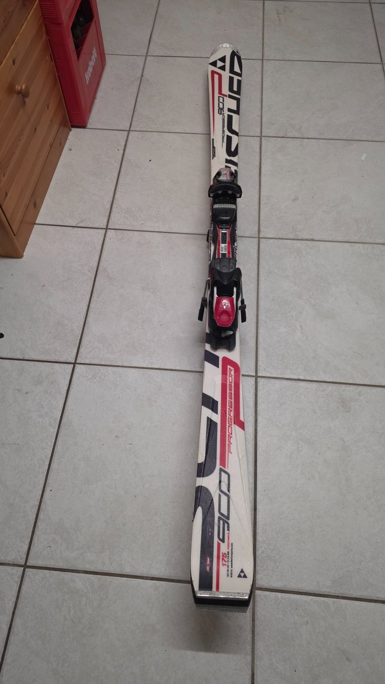 Fischer Sci: Fischer Progressor 900 / 175cm – Usato da Niederweningen venduto da dha_7jlz