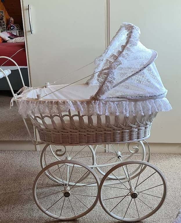 Carrozzine per bambole: Puppenwagen – Usato da Ossingen venduto da joujoux62 2