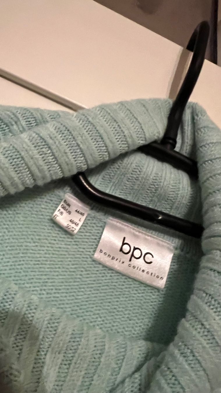 Pulls & Sweat-shirts: • Rollkragen Pullover • – D'occasion à Basel par mendoza13 1