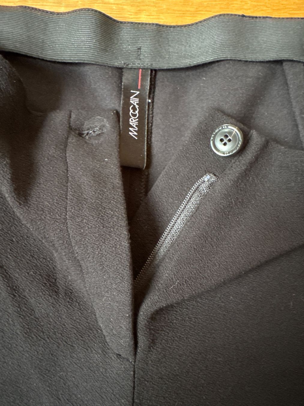 Marc Cain Pantaloni: hose marc cain – Usato da gurzelen venduto da malu04 3