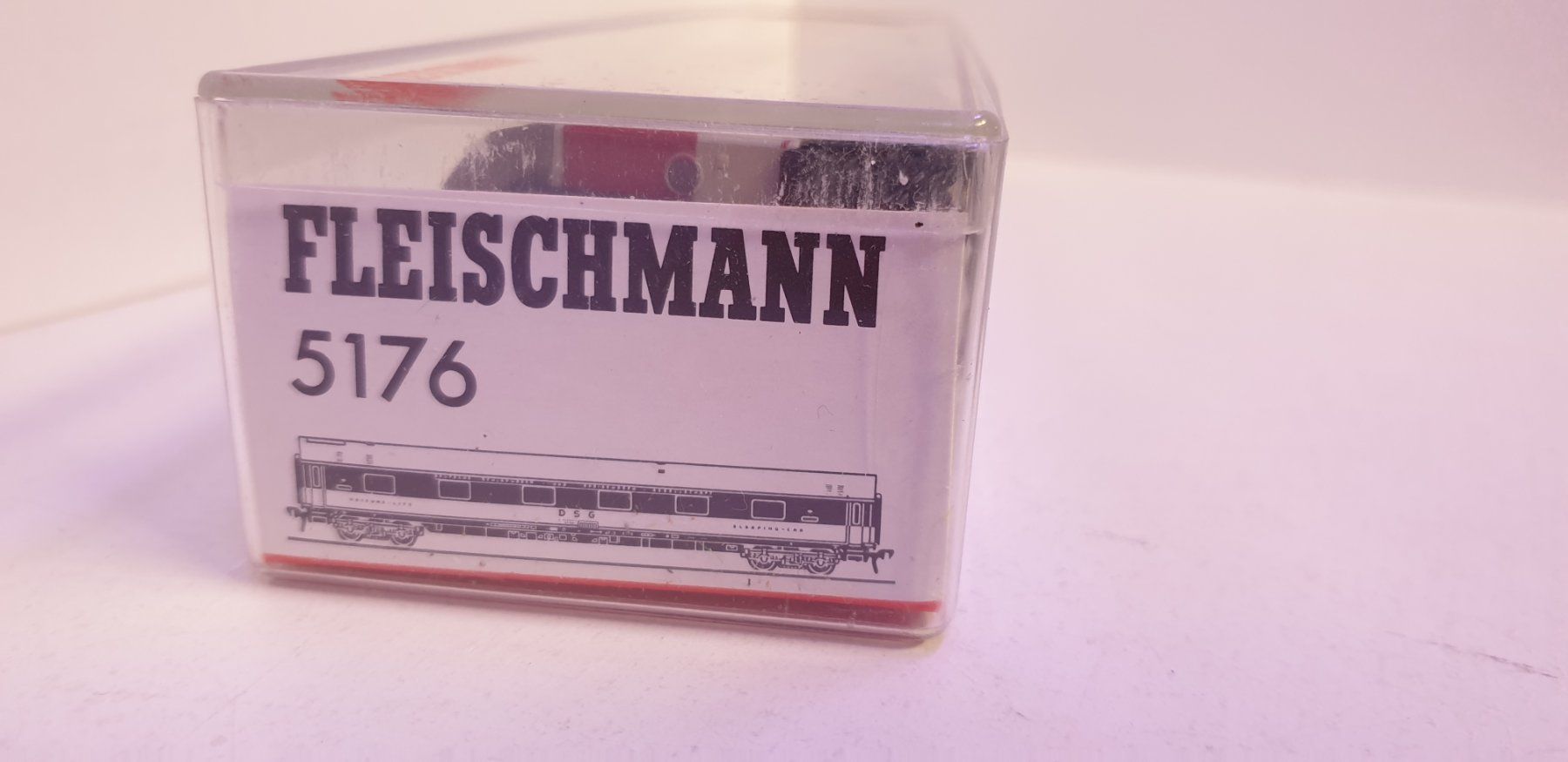 Fleischmann Modelleisenbahnen: Fleischmann  Schlafwagen DSG  5176 – Neu (gemäss Beschreibung) aus Neuenhof von ludovicco 1