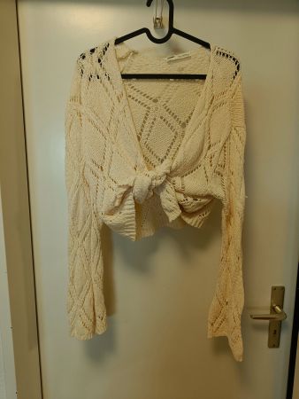 Pull&Bear Strickjäckchen Creme Gr. M | Cozy Chic