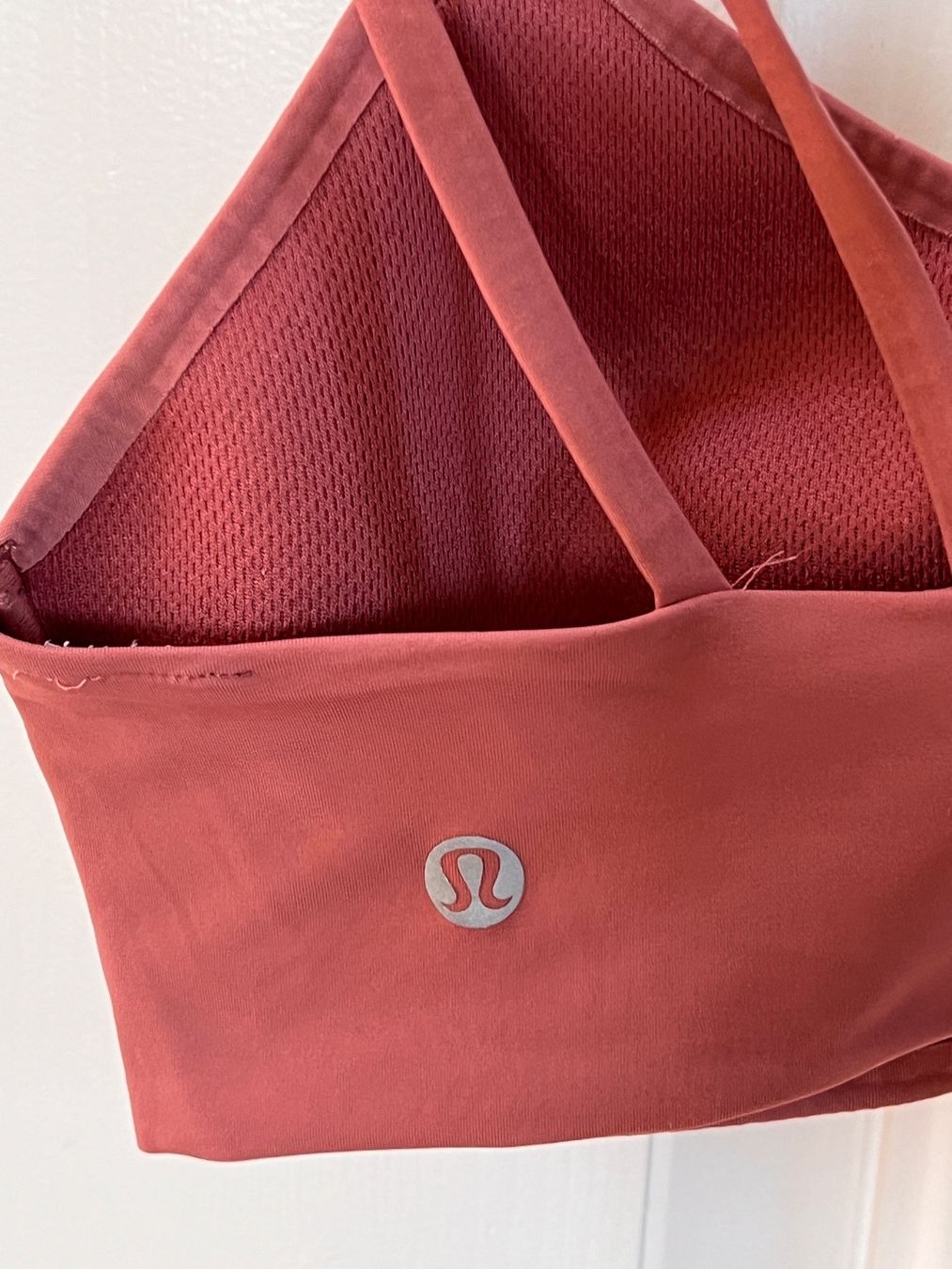 Lululemon Top: Lululemon Sport-BH, Grösse 4, altrosa – Usato da Otelfingen venduto da Markthalle_C 3