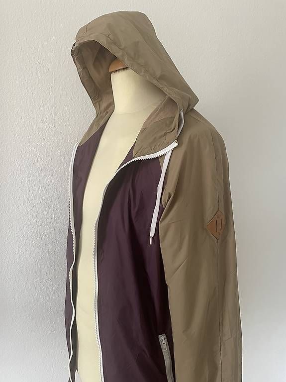 Giacche: Revolution Windbreaker XL – Usato da Bern venduto da ckna3005 1