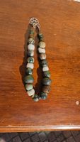 Collana particolare (sfumature di verde e marrone)