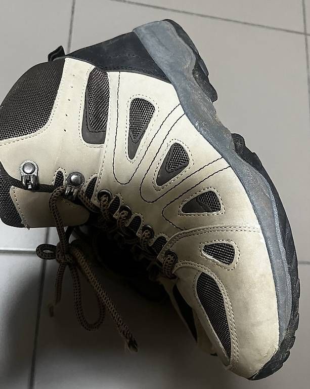Chaussures hommes: Chaussures d'hiver – D'occasion à Pully par yaa_rm7x