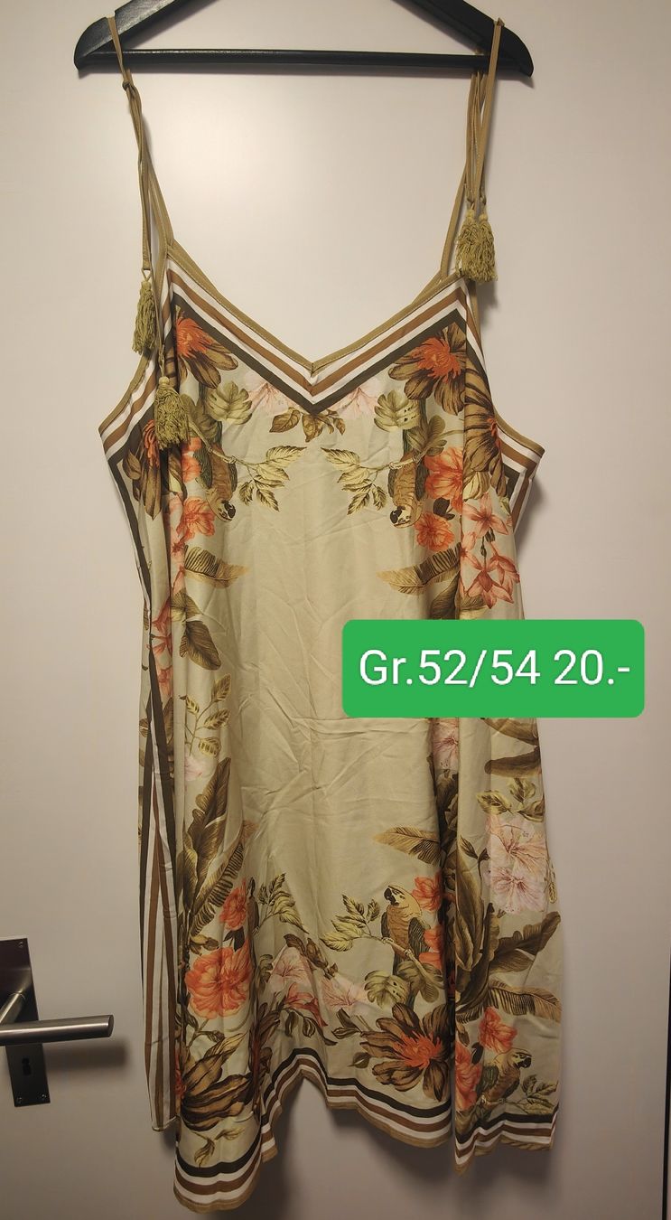 Vestiti: Sommerkleid 52/54 – Nuovo (secondo la descrizione) da Beromünster venduto da aniram90