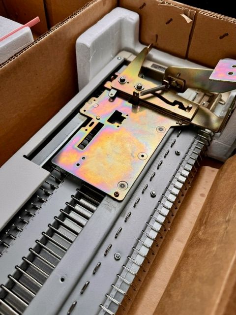 Macchine da cucire: Strickmaschine SilverReed SR-155 Doppelbettergänzung – Usato da Plons venduto da Zimpfer 9