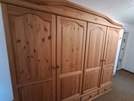 Kleiderschrank Kiefer Massiv mit Schubladen, 228 x 56 x 194
