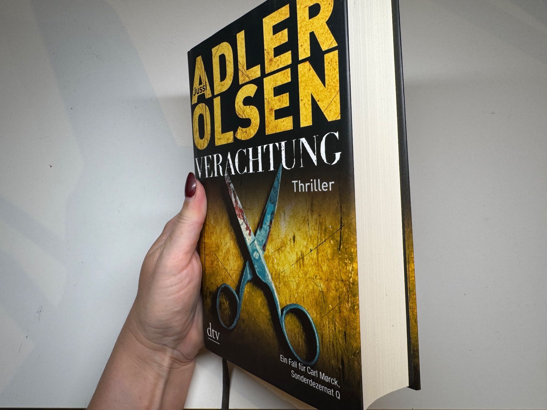 Libri: ROMAN: Adler Olsen, Verachtung – Usato da Grosswangen venduto da Deutsche_Romane 1