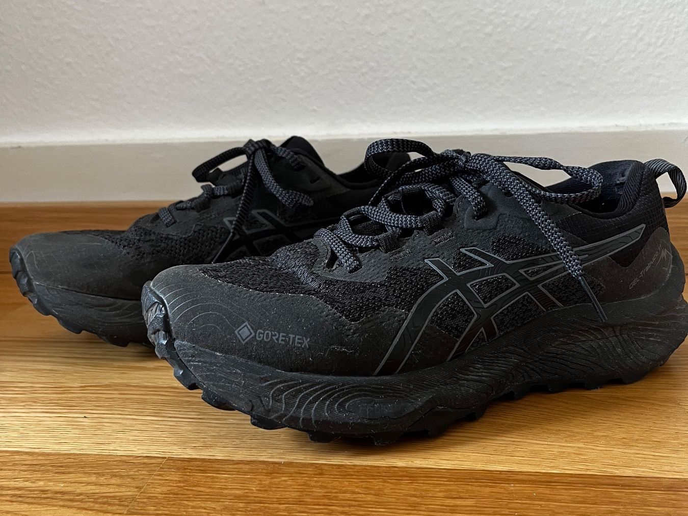 Asics Scarpe da donna: ASICS Gel-Trabuco 9 GTX – Nuovo (secondo la descrizione) da Zürich venduto da corinne.nussbaumer20 1