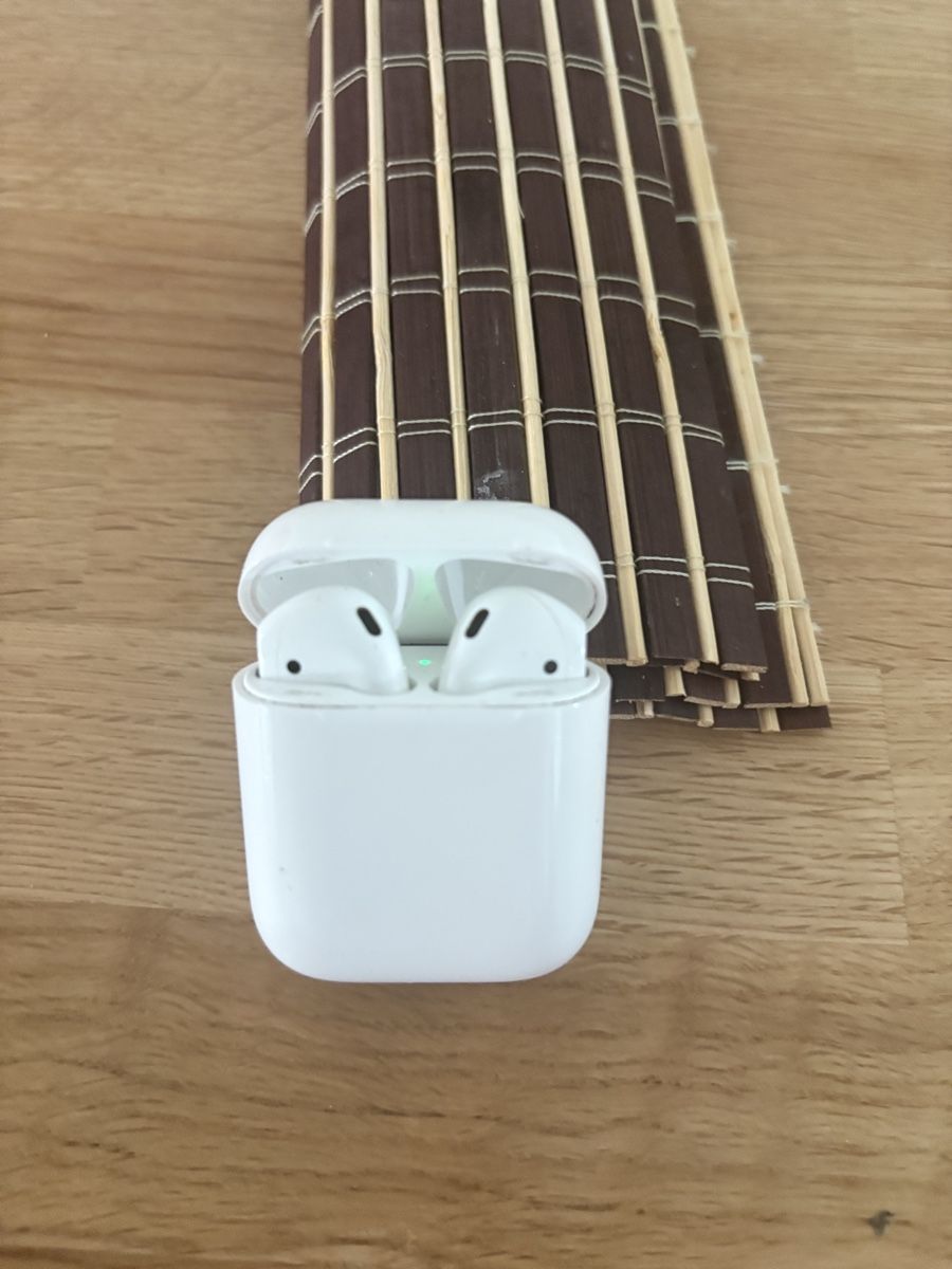 Apple Kopfhörer: Airpods 1Gn – Defekt aus Therwil von OdvalaV2