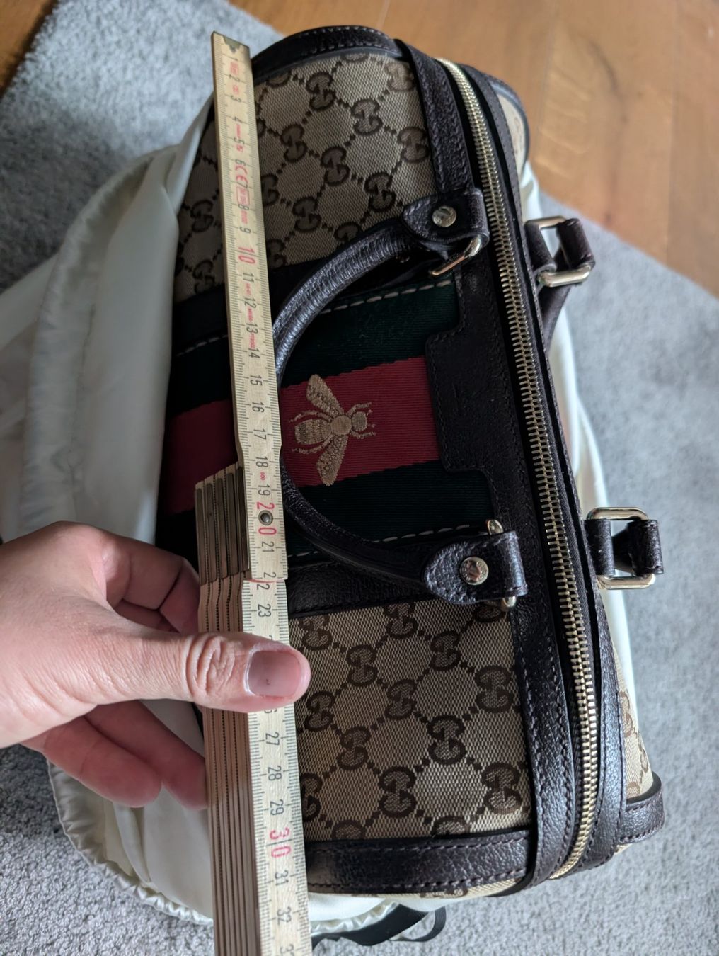 Gucci Borse da donna: Gucci Boston Bag Biene Vintage Web Medium GG – Nuovo (secondo la descrizione) da Merenschwand venduto da lorelei-05 5