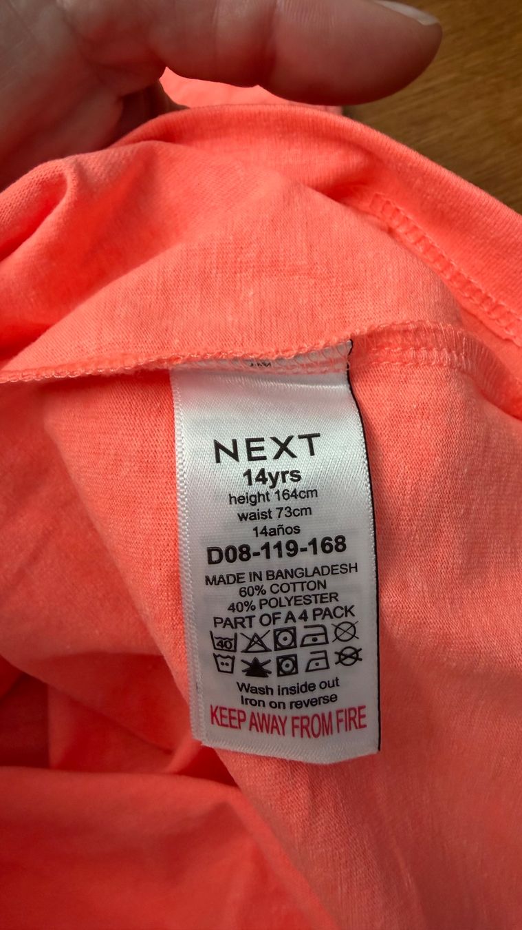 Next Camicie, T-shirt & Polo: 3 x Tops NEXT, Gr. 164 cm – Usato da Volketswil venduto da Irkasha 3