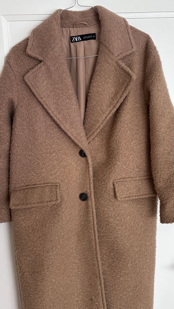 Zara Cappotti: Bouclé Mantel Zara – Usato da Zürich venduto da M.dxc