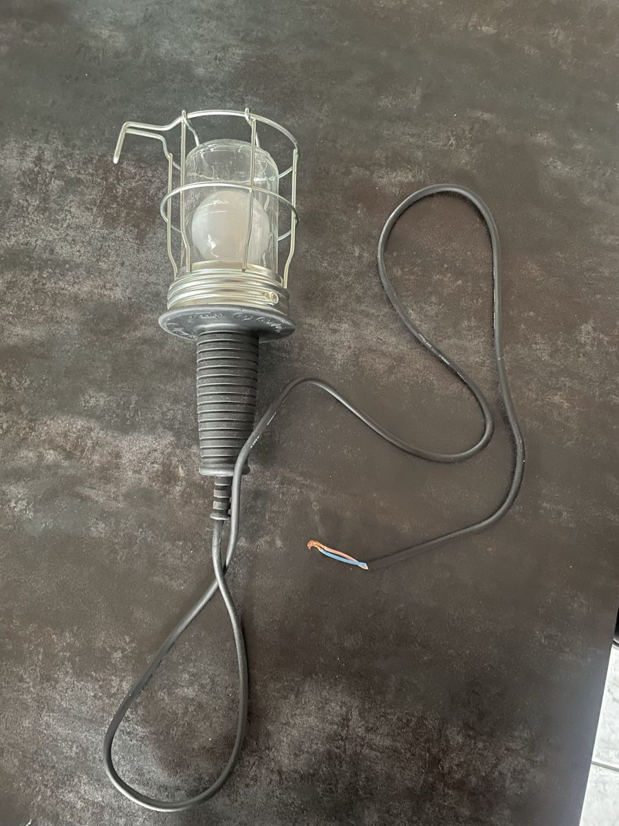 Lampade: Lampe Baladeuse Brennenstuhl – Usato da Vallamand venduto da Bricbracbroc82 1