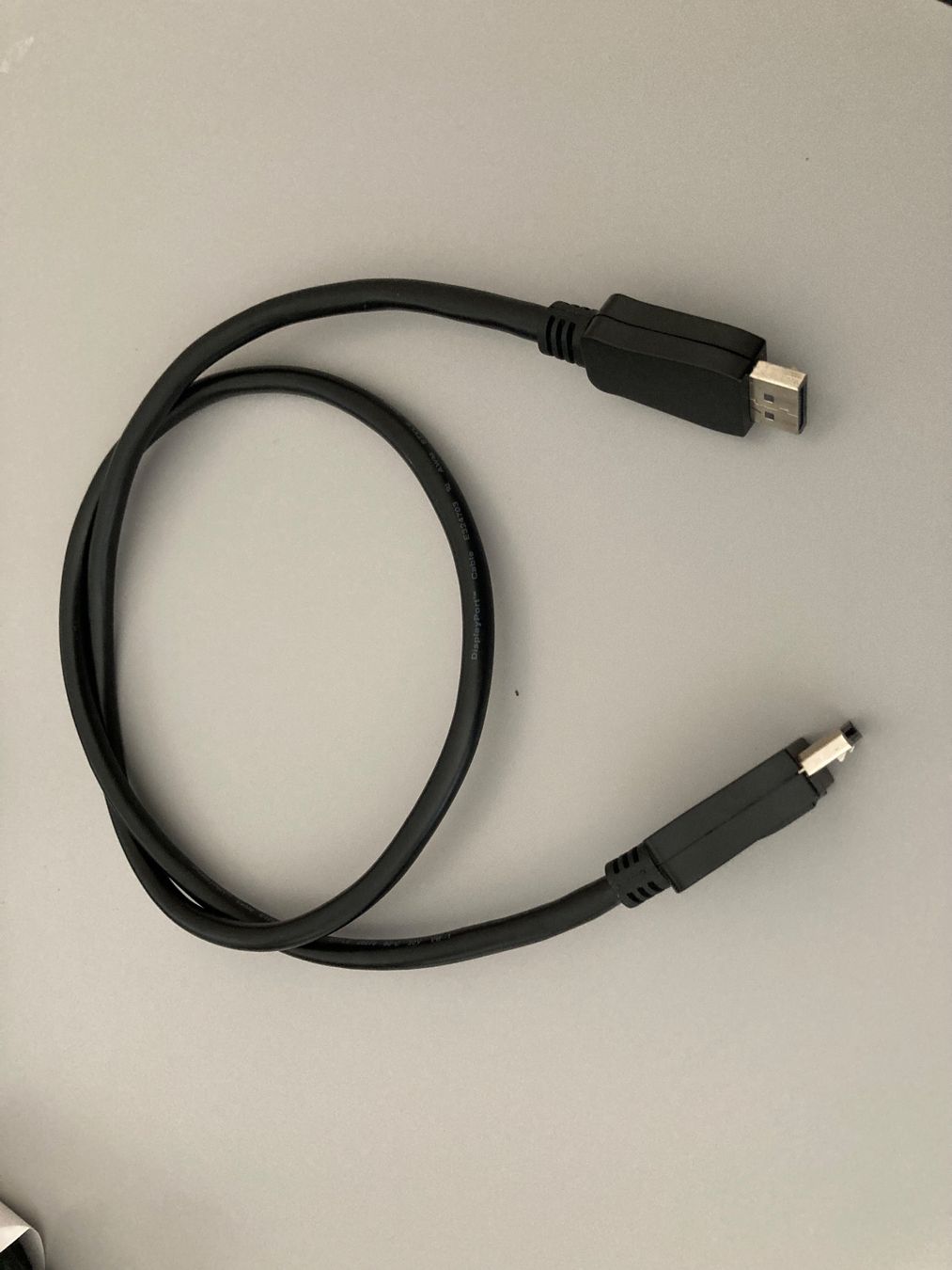 Kabel: DisplayPort Kabel (1m) – Gebraucht aus Hochdorf von Obladi