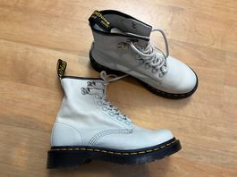 Neu: Beige Doc Martens Gr. 37