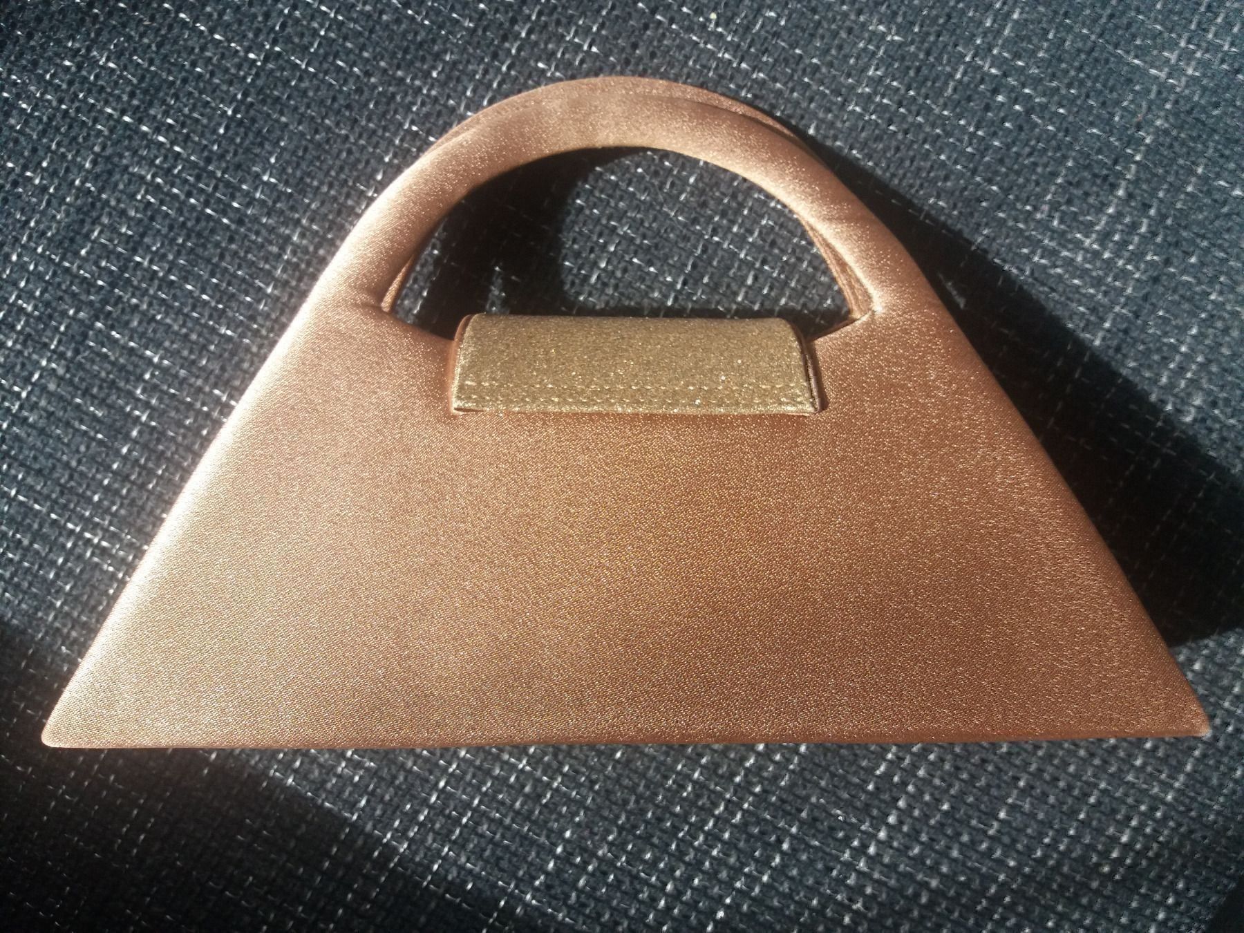 Borse da donna: Goldige Handtasche NEU – Nuovo (secondo la descrizione) da Langenthal venduto da lilly-kate 1