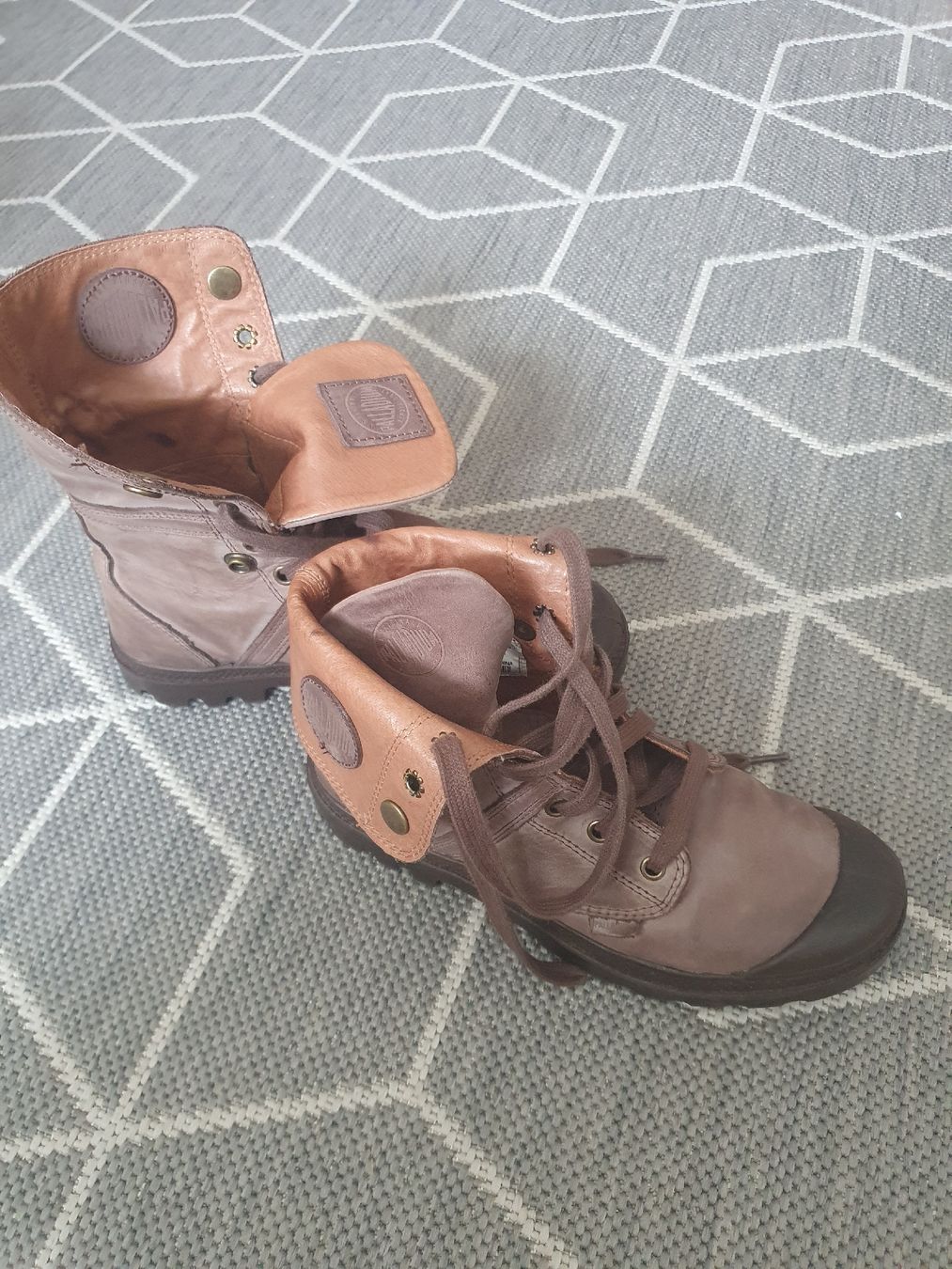 Herrenschuhe: Palladium  Lederstiefel Gr 39 – Neu (gemäss Beschreibung) aus Thalwil von eug_qq5f 1