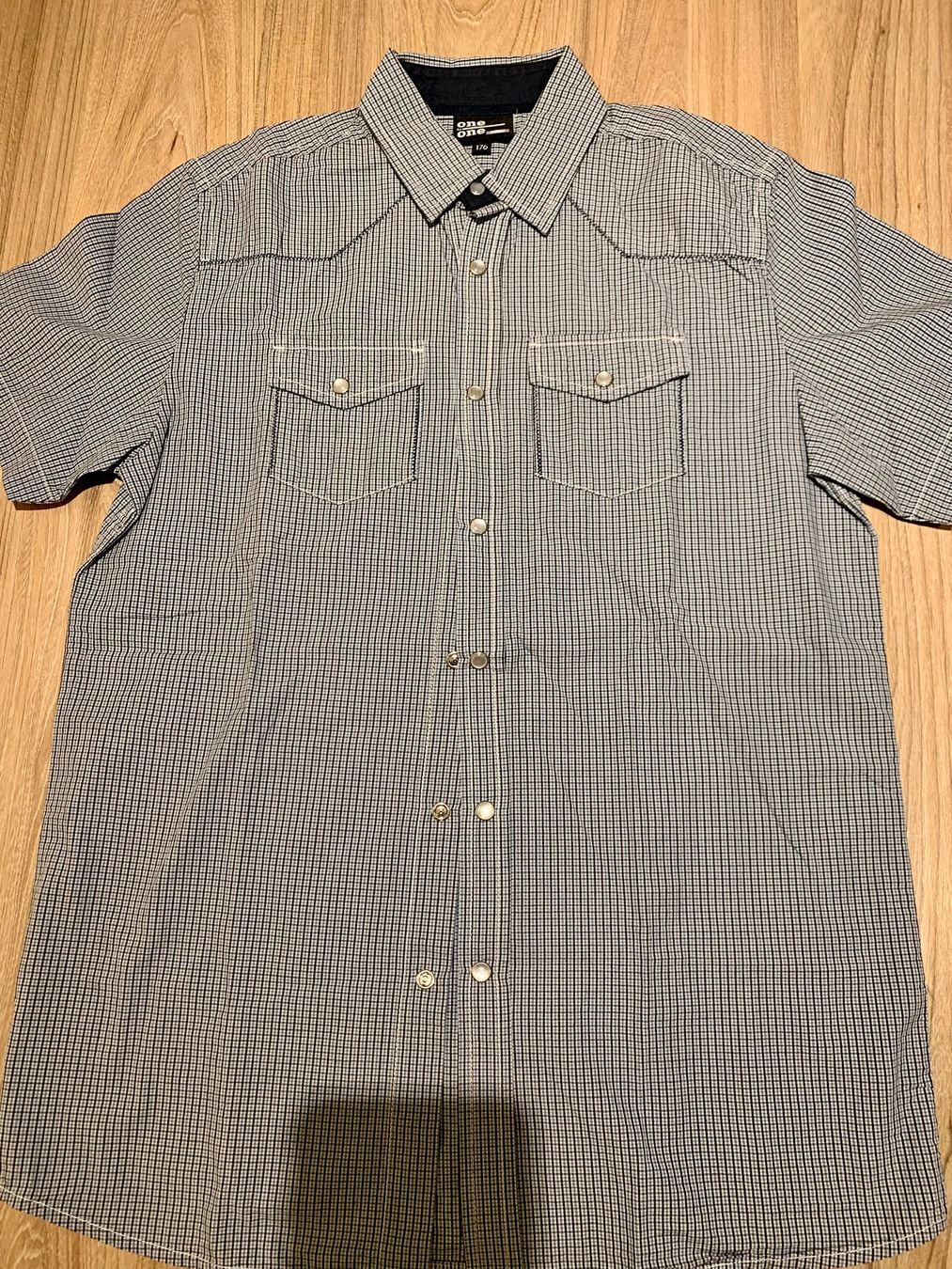 Camicie, T-shirt & Polo: Hemd 176 kariert  weiss blau schwarz – Usato da Zeihen venduto da cindyscad