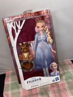 Poupée Elsa avec Sven et feu Hasbro Disney Frozen 2