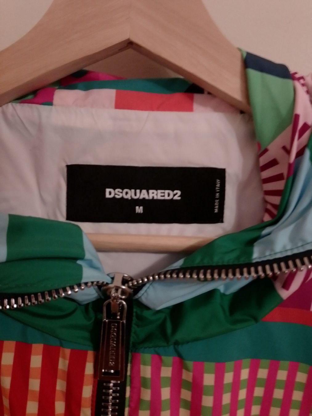 Vestes: windbreaker DSQUARED2 – Neuf avec emballage d'origine à Zürich par ovh_y6xk 1