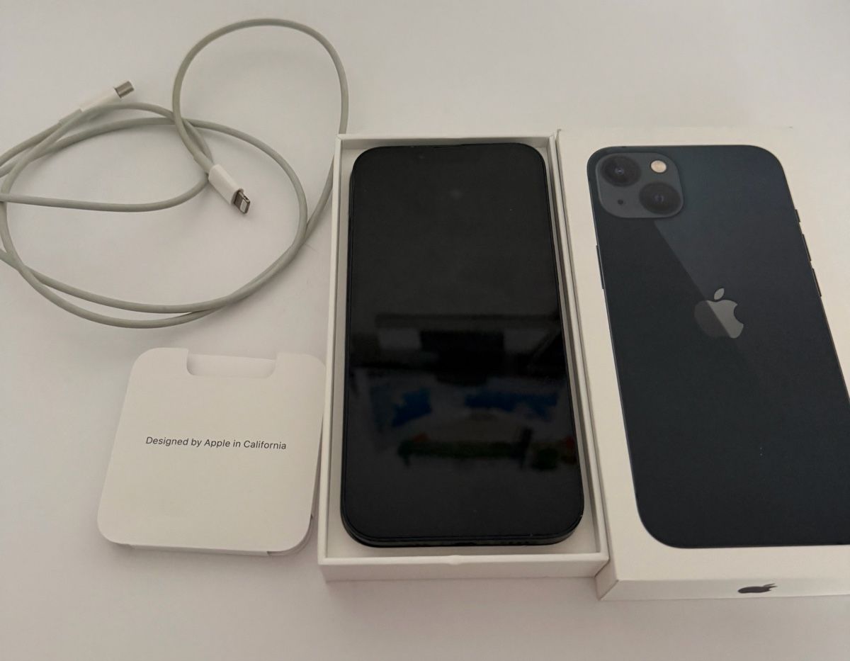 Apple Portables: iPhone 13 – D'occasion à Basel par Leyla_12