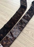 MOST WANTED - LOUIS VUITTON Monogram Schal mit Pailletten